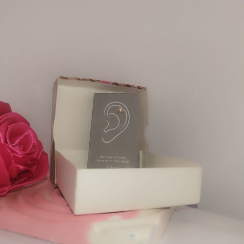 پیرسینگ گوش نقره